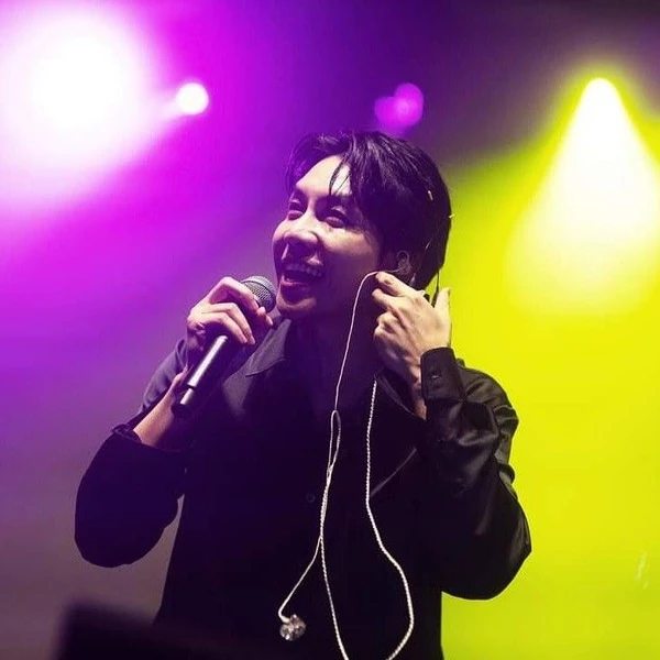 イ・スンギへのファンの愛が詰まった人気写真