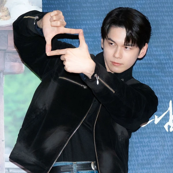 옹성우 팬심 가득한 인기 사진