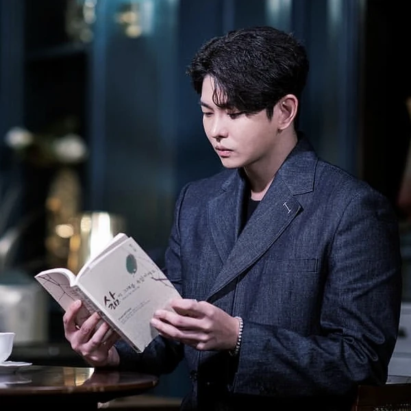 Top moment of Yoon Kyunsang chosen by fans