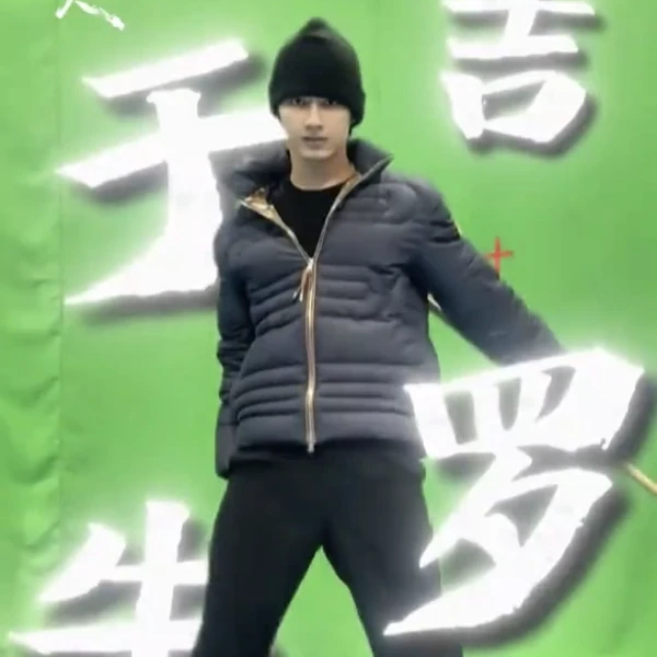 Popular photo full of fans’ love for Wen Junhui