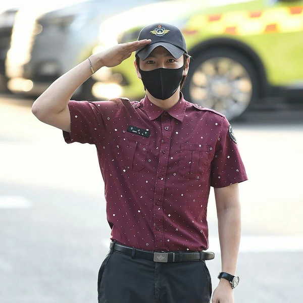 The most loved look of Jang Geunsuk today