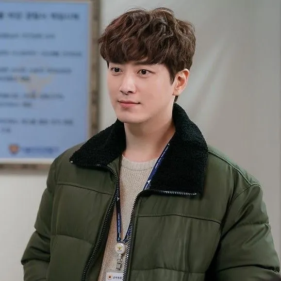 The most loved look of Lee Joonhyuk today