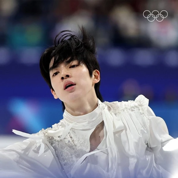 Postingan banner paling populer di komunitas Cha Junhwan