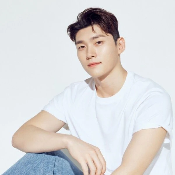 The most loved look of Jeon Jonghyeok today