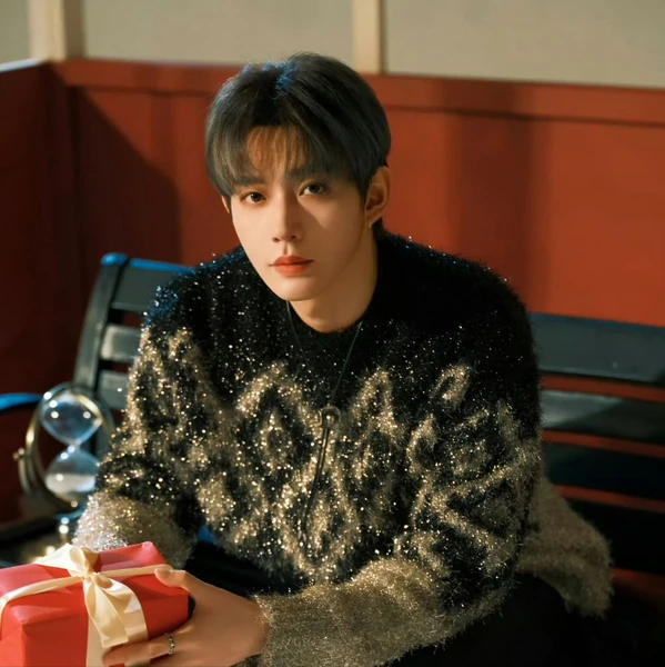 The most loved look of Deng Wei today