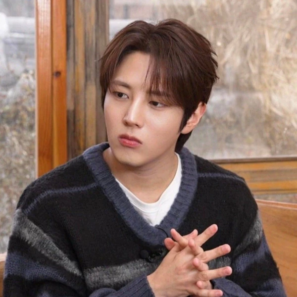 Popular photo full of fans’ love for Kim Jungyeon