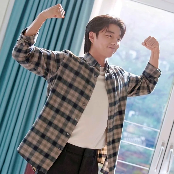 Popular photo full of fans’ love for Gong Yoo