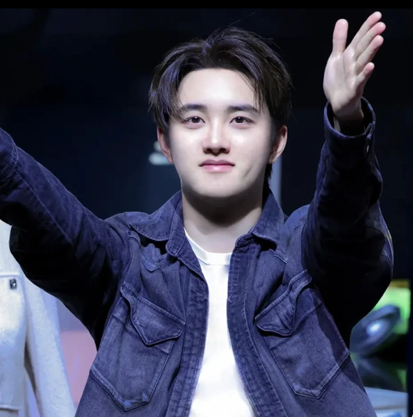 The most loved look of Doh Kyungsoo (D.O.) today