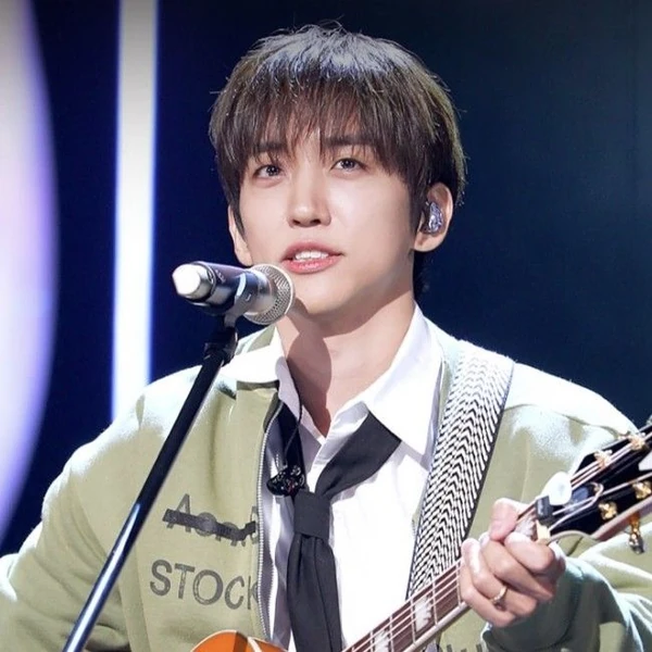 The most loved look of Lee Seungyoon today