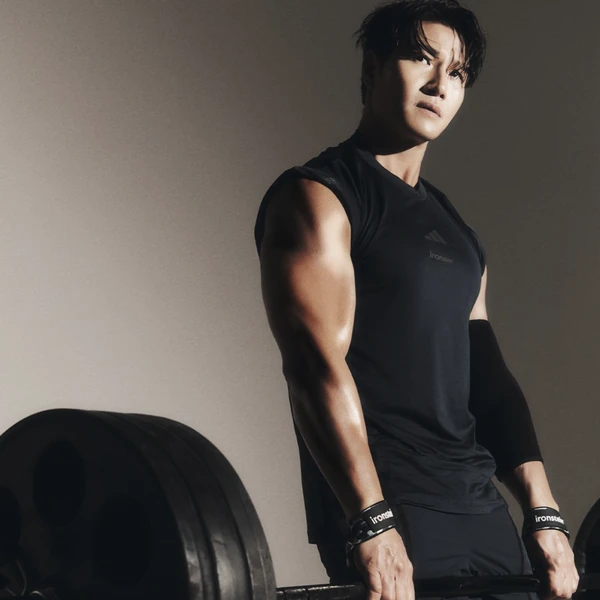 充满粉丝爱意的金钟国人气照片