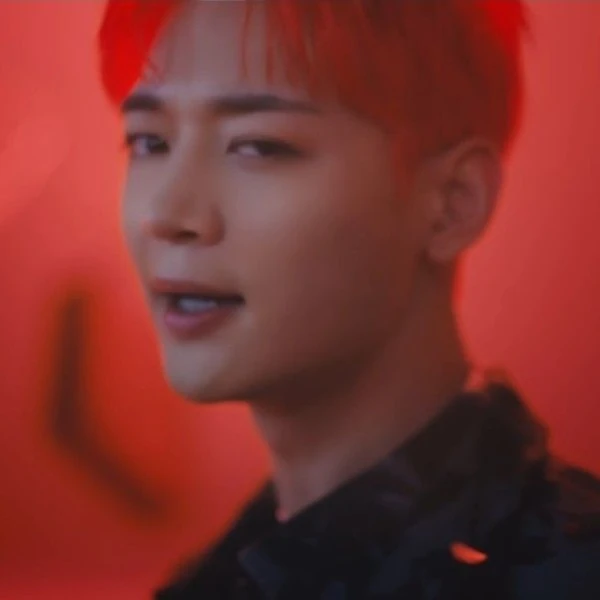 Popular photo full of fans’ love for Choi Minho