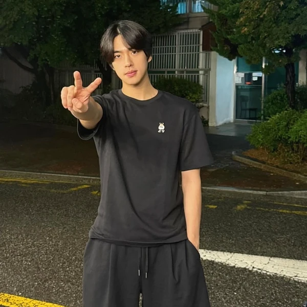 Top moment of Cho Hangyul chosen by fans