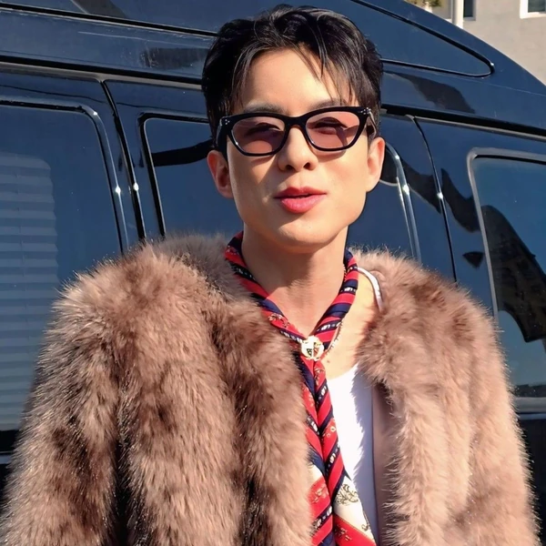 充滿粉絲愛的羅泰柱人氣照片