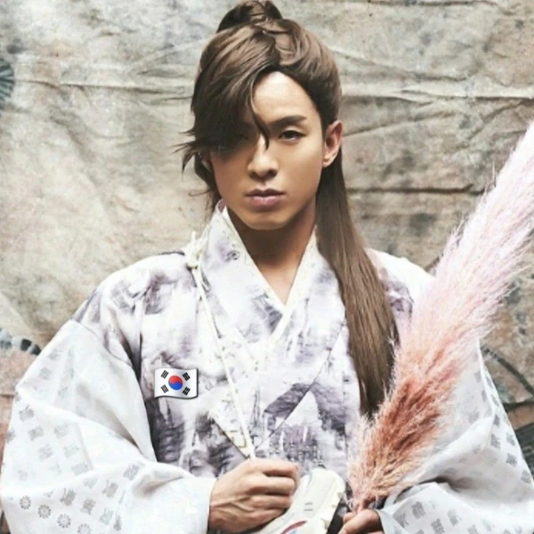 充滿粉絲愛的羅泰柱人氣照片