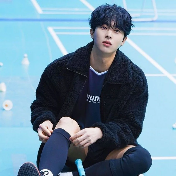 Popular photo full of fans’ love for Kim Mujun