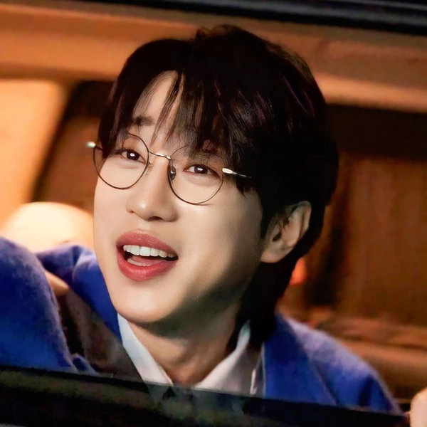 오늘 가장 사랑받은 안성훈의 모습