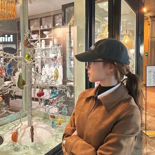 Popular photo full of fans’ love for Lee Seyoung