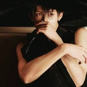 The most loved look of Tan Jianci today