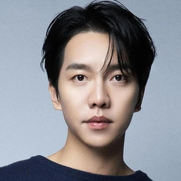 充满粉丝爱意的李升基人气照片