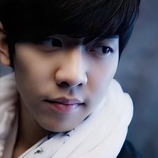 粉丝选出的李升基最佳瞬间