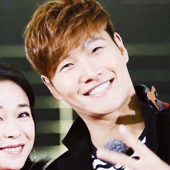 充滿粉絲愛的金鍾國人氣照片