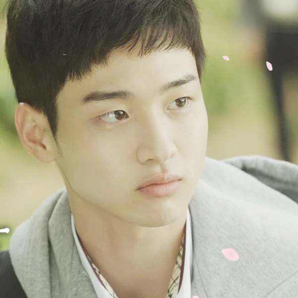 Popular photo full of fans’ love for Jang Dongyoon