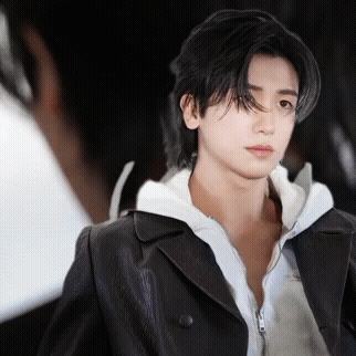 The most loved look of Park Hyungsik today