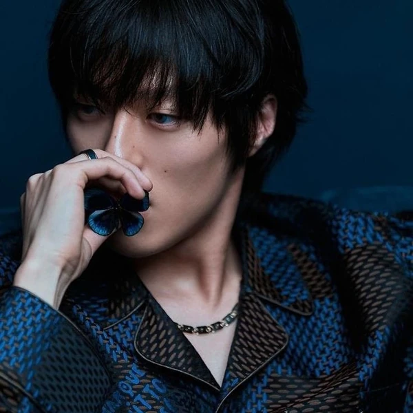 充满粉丝爱意的张基龙人气照片