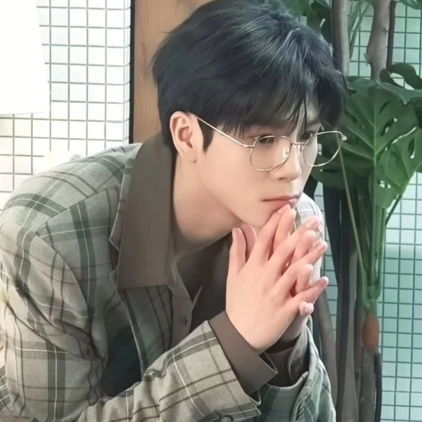 Penampilan Jeong Dongwon yang paling disukai hari ini