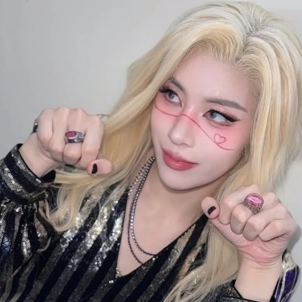 The most loved look of No Minwoo today