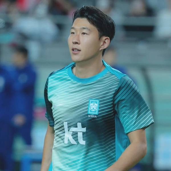 Postingan banner nomor 1 dari Son Heungmin yang dibuat oleh fandom