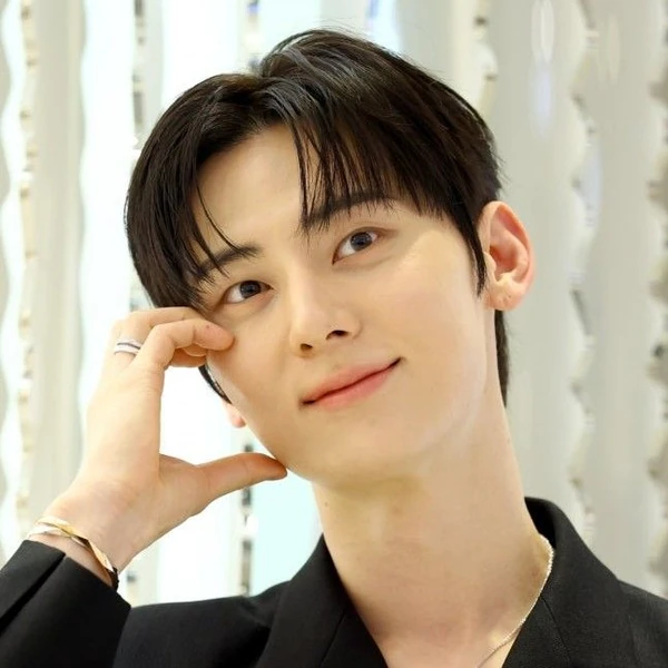 Top moment of Hwang Minhyun chosen by fans
