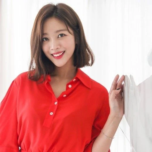 The most loved look of Cho Boah today