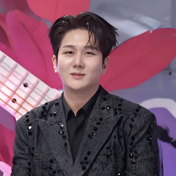 Popular photo full of fans’ love for Kim Soochan