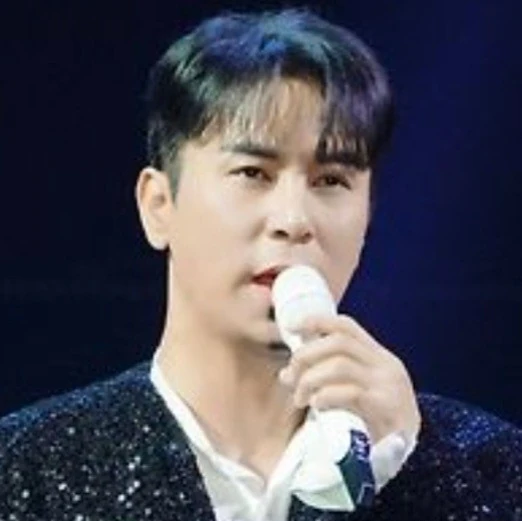 充滿粉絲愛的張民好人氣照片