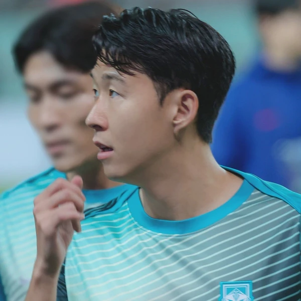 Foto profil populer Son Heungmin yang disukai penggemar