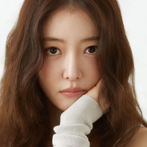 The most loved look of Lee Seyoung today