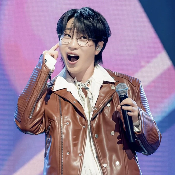 오늘 가장 사랑받은 안성훈의 모습