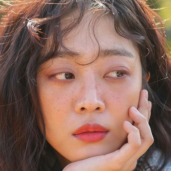 Popular photo full of fans’ love for Cho Boah