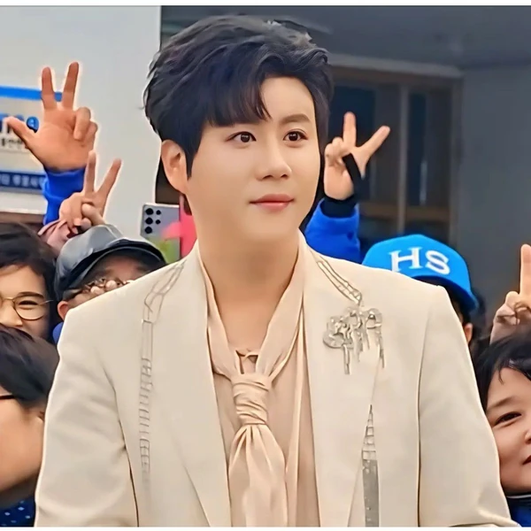 充满粉丝爱意的晋海成人气照片