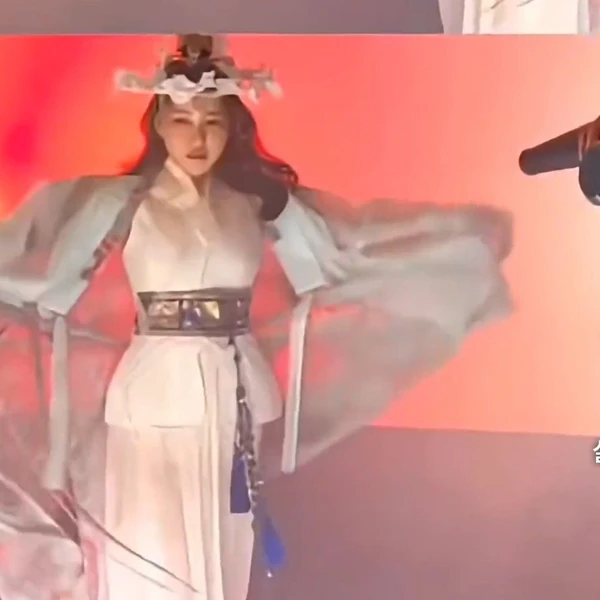 今日最も愛されたソン・ガインの姿