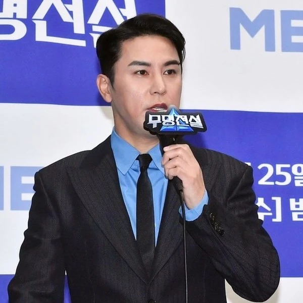 充滿粉絲愛的張民好人氣照片