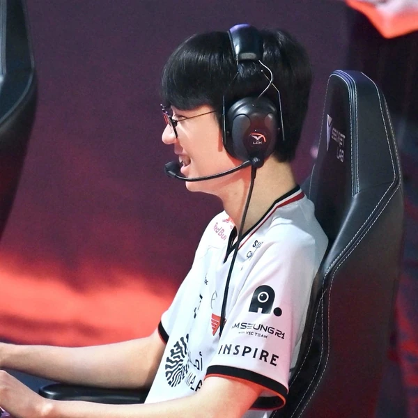 Popular profile image of Doran selected by vote