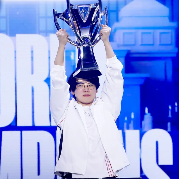 Representative photo of Gumayusi showing their charm