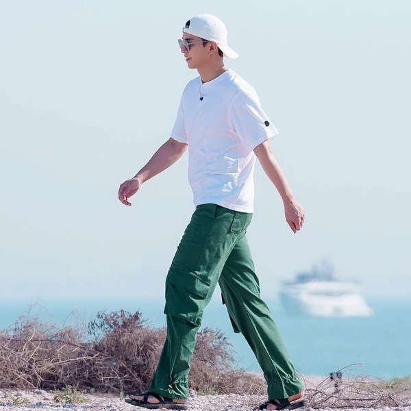 The most loved look of Lee Seunggi today