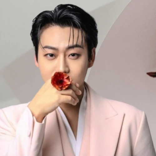 The most loved look of Min Soohyun today