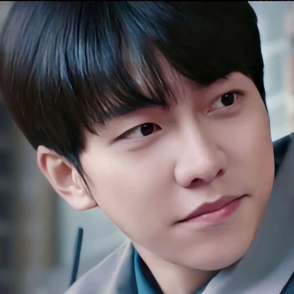 Popular photo full of fans’ love for Lee Seunggi