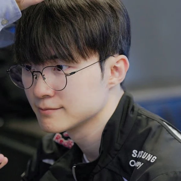 Momen gemilang Faker yang dibuat oleh fandom