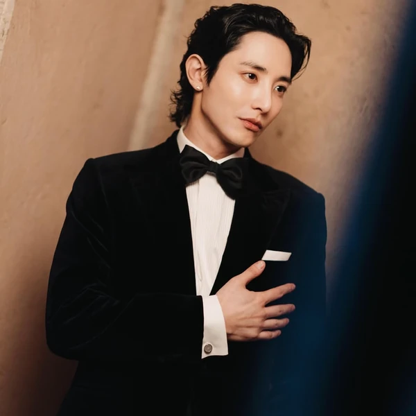 充满粉丝爱意的李洙赫人气照片