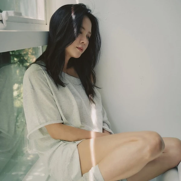 充满粉丝爱意的宋智孝人气照片